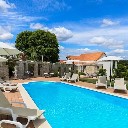 Quinta Lusitania Country house *